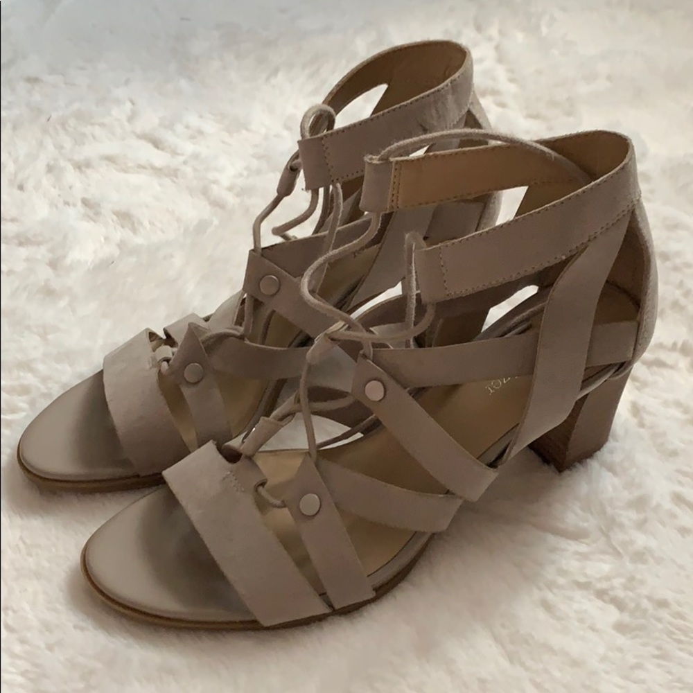 Naturalizer N5 comfort sandals